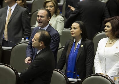 Consuelo Argüelles (centro) comentó que 'las cuestiones del partido ya se excedieron en ese tipo de cosas'. (Archivo)