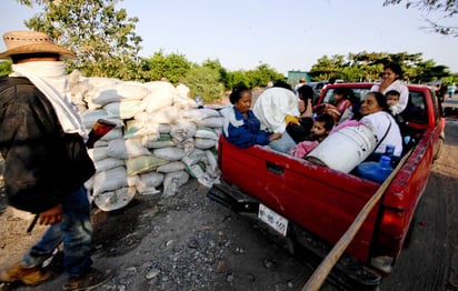 Éxodo. Familias de la comunidad de Carrizo abandonaron sus viviendas.