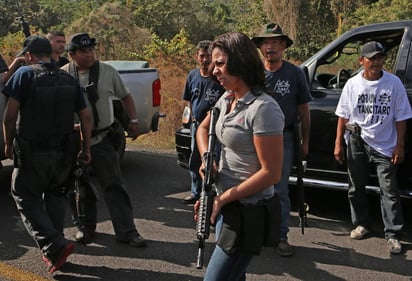 El líder de zona de las autodefensas de La Ruana pidió que sean liberados los 48 miembros que están presos en diversas cárceles de país, acusados de delincuencia organizada. (Archivo)