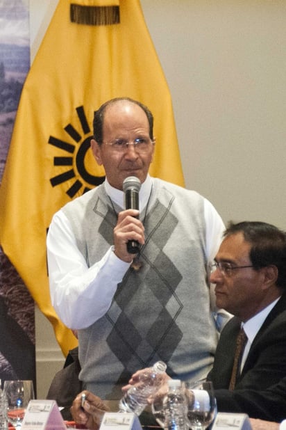 Crítica. El padre Alejandro Solalinde afirmó que las izquierdas se dividieron y el PRD traicionó y le dio la espalda al pueblo de México. Al participar en la cuarta plenaria de los senadores del Partido de la Revolución Democrática.