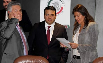 Restaurante. Junto a un grupo de empresarios el senador Penchyna sufrió un asalto.