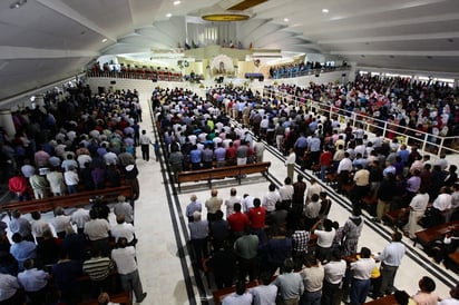 Empeora. Para la Iglesia, la descomposición se agrava cada día y a pesar de los esfuerzos las muertes por este motivo continúan. 