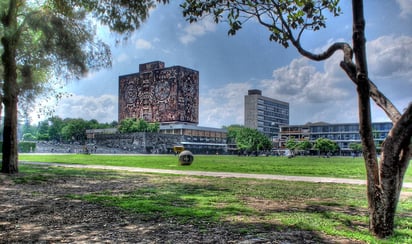 Evaluación. La primera de dos rondas de exámenes de ayer inició a las 9 de la mañana en la Universidad. 