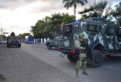 Seguridad. Mantienen resguardado el sitio donde se encuentra el cuerpo del 'Chayo'.