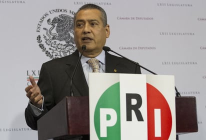 Conferencia. El coordinador de los diputados del PRI, Manlio Fabio Beltrones en una conferencia de prensa en San Lázaro. 