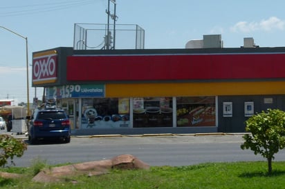 Roban. Otra tienda Oxxo fue blanco de los maleantes, pero cuatro de los cinco autores del ilícito fueron detenidos.