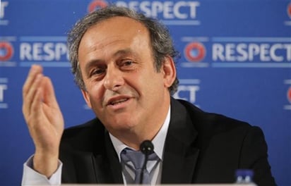 'Habrá algunas cosas duras...pero si esperan sangre y lágrimas, estarán desilusionados', dijo Platini. (Archivo)