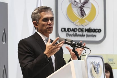 Durante la celebración del Día del Niño, Mancera dijo que el teleférico servirá para mejorar la movilidad de quienes viven en las zonas altas de la demarcación. (ARCHIVO)