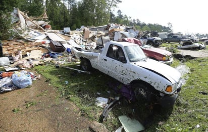 El gobierno de México, a través de la Secretaría de Relaciones Exteriores, expresó sus condolencias al pueblo y gobierno estadounidense por los efectos devastadores que dejó el paso de los tornados en los estados de Oklahoma, Arkansas y Misisipi. (EFE) 
