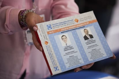 Boletas. Aspectos de la votación interna del PAN para renovar su dirigencia interna.