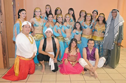 Elenco de Las mil y una noches, cuentos hechos danza.
