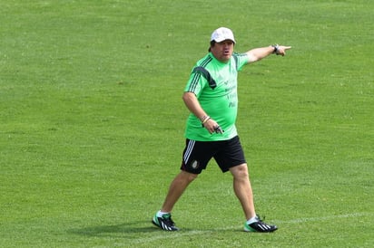 El representativo, que dirige Miguel Herrera, practicó este día en dos grupos. (ARCHIVO)