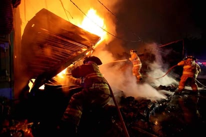 Se incendia bodega