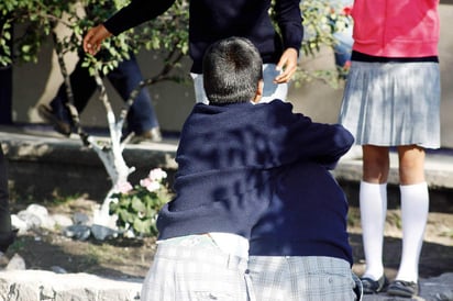 Esta ley contempla acciones para reconocer, atender y erradicar el “bullying” en el interior y exterior de las instituciones educativas. (Archivo) 
