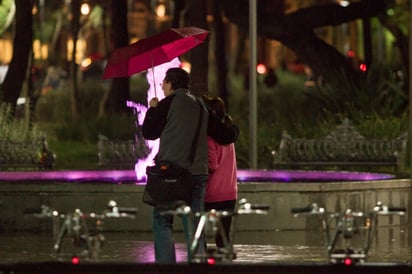 Lluvias, tormentas eléctricas y granizo seguirán en el país. (Archivo)
