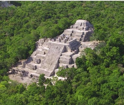 Calakmul es considerada la segunda mayor extensión de bosques tropicales en América y los mejor conservados de la región, con un total de 723 mil hectáreas, añade la institución. (Archivo)
