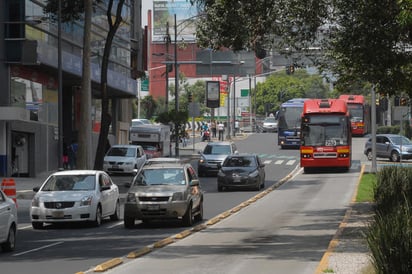  Las fracciones políticas en la Asamblea Legislativa, excepto la del PAN, respaldaron los cambios al Programa “Hoy No Circula”, anunciados por el gobierno capitalino. (Archivo)