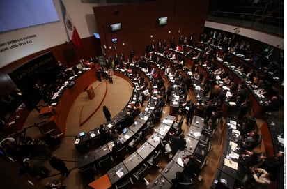 Grave. Los senadores habrían sido empujados a votar la Ley Telecom, dejando de lado el interés público.