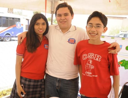 Berenice, Jorge Pablo y José Armando. (EL SIGLO DE TORREÓN/ ÉRICK SOTOMAYOR)
.