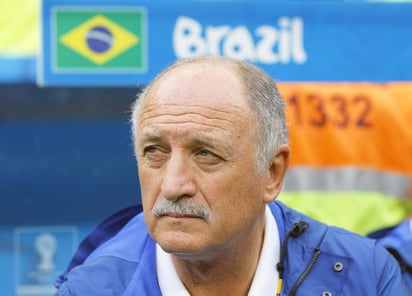 Scolari dirigió por primera vez al club en 1987 y regresó seis años después para una segunda etapa. (Archivo)