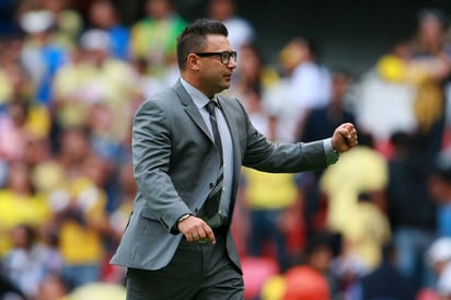 La victoria de América sobre Bayamón de Puerto Rico dejó satisfecho al técnico argentino Antonio Mohamed. (jammedia)