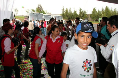 Felicidad. Los menores recuperados no cabían de felicidad al enterarse que regresarían con sus  respectivas familias. (AGENCIA REFORMA)