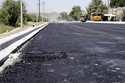 Recursos. El presidente municipal Luis de Villa Barrera dijo que  pronto iniciarán obras para pavimentación por 18 millones. 