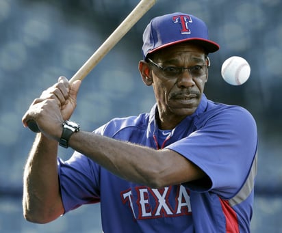 El manager de los Rangers de Texas, Ron Washington, aseguró que se dedicará a resolver un problema personal fuera del beisbol. 