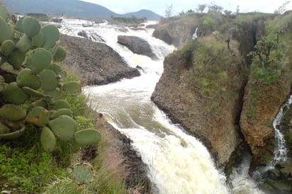 Llenado. Existe alerta porque viene más agua y podrían llenarse las presas.