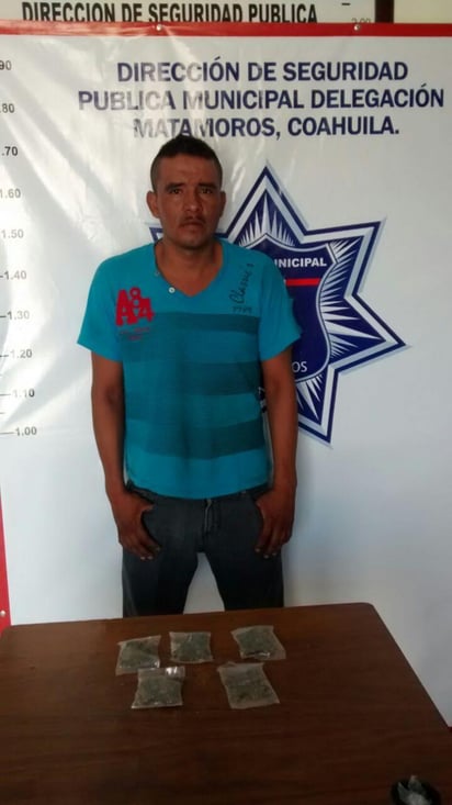  Gilberto Castillo Urbina, de 26 años de edad, fue detenido con droga. (El Siglo de Torreón)