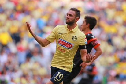 Miguel Ángel Layún anotó el gol del triunfo para las Águilas del América ayer en el Estadio Azteca. (Jam Media)