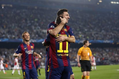 La espectacular dupla sigue enrachada dando puntos al Barcelona, ahora en Champions. (EFE)