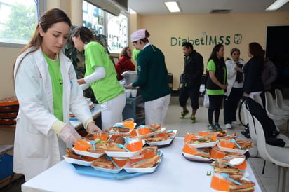 Prevención. Como parte de la conmemoración del Día Mundial de la Diabetes, instituciones de Salud como el IMSS, realizaron diversas actividades para promover estilos de vida saludables.