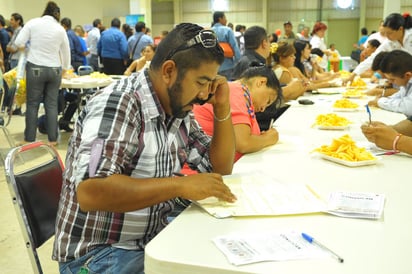 Trabajo. A lo largo del año se han realizado distintas ferias de empleo para colocar personas en La Laguna. (ARCHIVO)