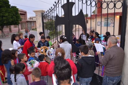 Atesoran la tradición de las 'posaditas'