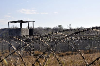 Hogar. Los cuatro prisioneros son originarios de Afganistán, a donde regresarán luego de estar en la prisión de la isla.