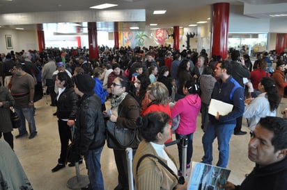 Afluencia. La Tesorería Municipal sigue llena de contribuyentes que acuden a pagar el Predial.