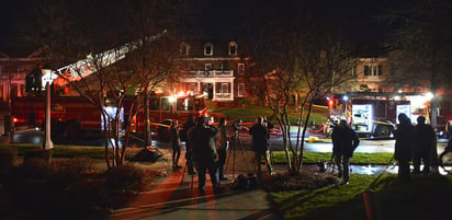 Ron Rivera salvó la vida junto a su familia tras un incendio en su hogar durante la madrugada de ayer. (AP)