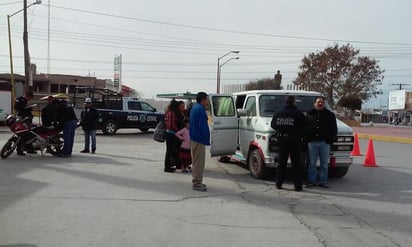 Desde las diez de la mañana, se instaló un filtro de revisión sobre el bulevar Madero, cerca del entronque con la carretera a San Pedro. 