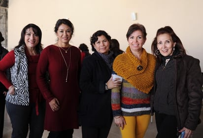 Martha, Betty, Shaysol, Norma y Paty. (EL SIGLO DE TORREÓN/ ÉRICK SOTOMAYOR) 