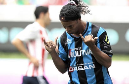 Ronaldinho, quien ya jugó minutos en la Copa MX, no ha visto actividad en la liga mexicana dado que reportó tarde a la pretemporada. (Archivo)