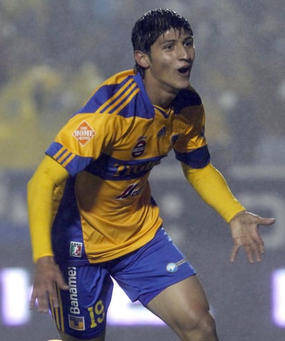 Alan Pulido dijo que se iba a un equipo del futbol de Grecia. (El Universal)