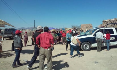 Molestia. Las personas que hace 10 años se posesionaron de los terreno no permitieron el desalojo. (EL SIGLO DE TORREÓN/ MARY VÁZQUEZ)