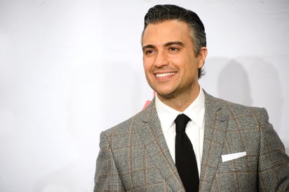 'El set de Jane the Virgin es nuestro lugar feliz, todo el mundo está de buen humor, todo el mundo se está riendo después de 16 horas de trabajo”.
- JAIME CAMIL, Actor