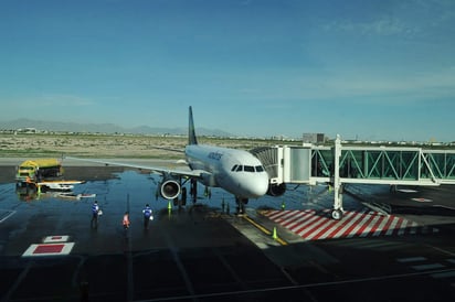 Hoy el vuelo arrancó con más de 70 pasajeros. (Ramón Sotomayor)

