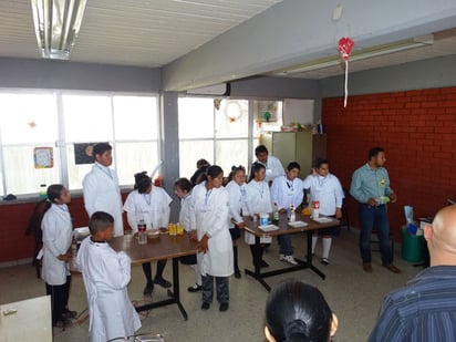 Muestra. Hacen Feria Científica Infantil.