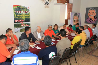 Coordinación. Se realizó la coordinación de diversas dependencias municipales para coordinar acciones en esta semana. (EL SIGLO DE TORREÓN)