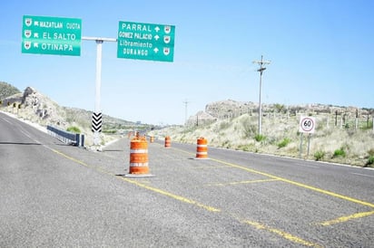 Destacan que por la afluencia de viajantes en la rúa Durango-Mazatlán se fortalecen los trabajos de coordinación con el vecino estado de Sinaloa. (ARCHIVO)