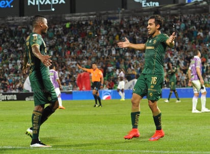 Los Guerreros siguen vivos en el Clausura 2015, al vencer en emocionante partido 4-3 a Chiapas. (RAMÓN SOTOMAYOR)