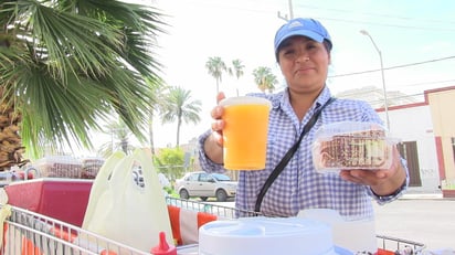 Doña Paty platicó que los alimentos los prepara con ingredientes cien por ciento naturales. (SIGLO TV)